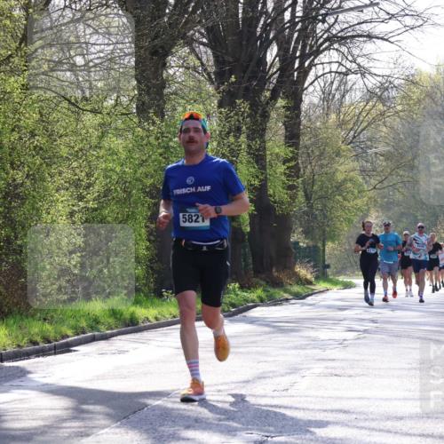 12.04.2026 - 45. Internationalen Wilhelmsburger Insellauf Yannick Fuchs http://msf.ph/oto/9482140 12.04.2026 10:22:41 Laufen 5821, 5449 meine-sportfotos.de
