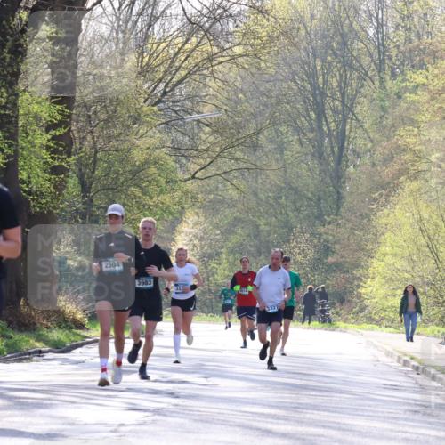 12.04.2026 - 45. Internationalen Wilhelmsburger Insellauf Yannick Fuchs http://msf.ph/oto/9482209 12.04.2026 10:22:48 Laufen 4378, 2504, 3983, 3327 meine-sportfotos.de
