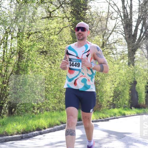 12.04.2026 - 45. Internationalen Wilhelmsburger Insellauf Yannick Fuchs http://msf.ph/oto/9482256 12.04.2026 10:22:52 Laufen 5449, 2504 meine-sportfotos.de