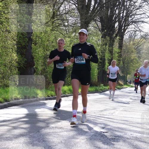 12.04.2026 - 45. Internationalen Wilhelmsburger Insellauf Yannick Fuchs http://msf.ph/oto/9482287 12.04.2026 10:22:55 Laufen 3983, 2504, 3323, 332 meine-sportfotos.de