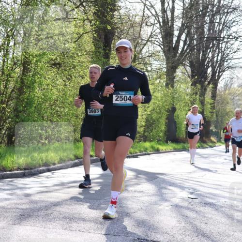 12.04.2026 - 45. Internationalen Wilhelmsburger Insellauf Yannick Fuchs http://msf.ph/oto/9482306 12.04.2026 10:22:56 Laufen 3983, 2504, 3323 meine-sportfotos.de