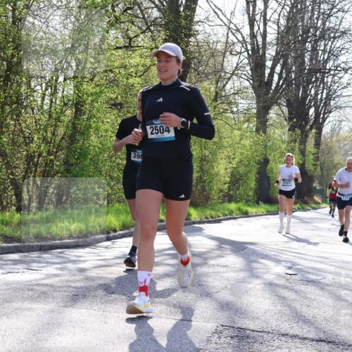 12.04.2026 - 45. Internationalen Wilhelmsburger Insellauf Yannick Fuchs http://msf.ph/oto/9482311 12.04.2026 10:22:56 Laufen 398, 2504, 3323 meine-sportfotos.de