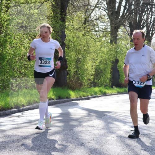 12.04.2026 - 45. Internationalen Wilhelmsburger Insellauf Yannick Fuchs http://msf.ph/oto/9482341 12.04.2026 10:22:59 Laufen 3323, 3327, 2892 meine-sportfotos.de