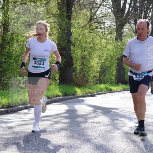 12.04.2026 - 45. Internationalen Wilhelmsburger Insellauf Yannick Fuchs http://msf.ph/oto/9482344 12.04.2026 10:22:59 Laufen 3323, 3327, 2892 meine-sportfotos.de