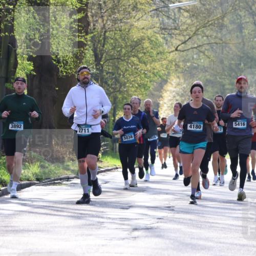 12.04.2026 - 45. Internationalen Wilhelmsburger Insellauf Yannick Fuchs http://msf.ph/oto/9482362 12.04.2026 10:30:43 Laufen 3892, 2711, 5038, 408, 5439, 4180, 2, 5416 meine-sportfotos.de