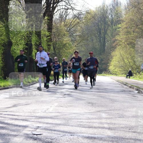 12.04.2026 - 45. Internationalen Wilhelmsburger Insellauf Yannick Fuchs http://msf.ph/oto/9482377 12.04.2026 10:30:44 Laufen 3892, 2711, 5038, 4180, 5416 meine-sportfotos.de