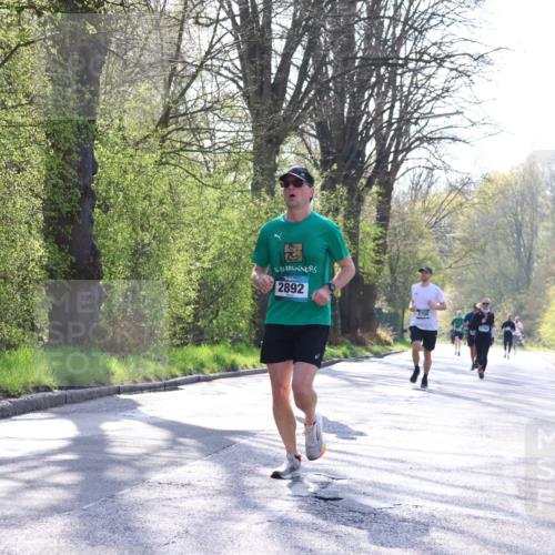 12.04.2026 - 45. Internationalen Wilhelmsburger Insellauf Yannick Fuchs http://msf.ph/oto/9482386 12.04.2026 10:23:02 Laufen 2892, 5764 meine-sportfotos.de