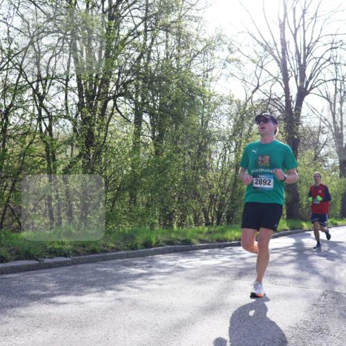 12.04.2026 - 45. Internationalen Wilhelmsburger Insellauf Yannick Fuchs http://msf.ph/oto/9482414 12.04.2026 10:23:04 Laufen 2892 meine-sportfotos.de