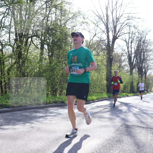 12.04.2026 - 45. Internationalen Wilhelmsburger Insellauf Yannick Fuchs http://msf.ph/oto/9482417 12.04.2026 10:23:04 Laufen 2, 2892, 2014 meine-sportfotos.de