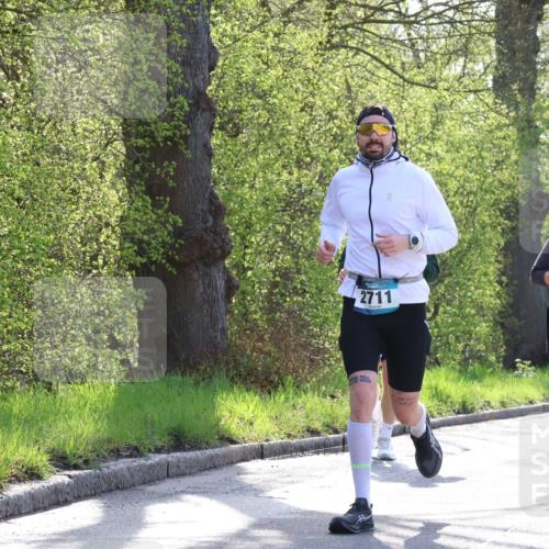 12.04.2026 - 45. Internationalen Wilhelmsburger Insellauf Yannick Fuchs http://msf.ph/oto/9482418 12.04.2026 10:30:48 Laufen 2711, 79, 5038 meine-sportfotos.de