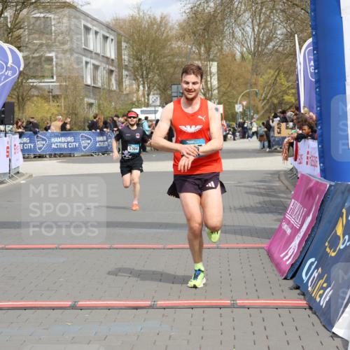 12.04.2026 - 45. Internationalen Wilhelmsburger Insellauf Strokosch-Dieckow http://msf.ph/oto/9482419 12.04.2026 12:48:21 Ziel 5607, 5364 meine-sportfotos.de