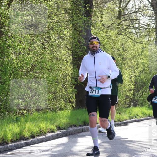 12.04.2026 - 45. Internationalen Wilhelmsburger Insellauf Yannick Fuchs http://msf.ph/oto/9482430 12.04.2026 10:30:49 Laufen 2711, 2479, 4180 meine-sportfotos.de