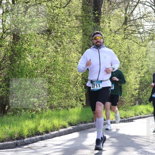 12.04.2026 - 45. Internationalen Wilhelmsburger Insellauf Yannick Fuchs http://msf.ph/oto/9482433 12.04.2026 10:30:49 Laufen 2711, 2, 2479, 4180 meine-sportfotos.de