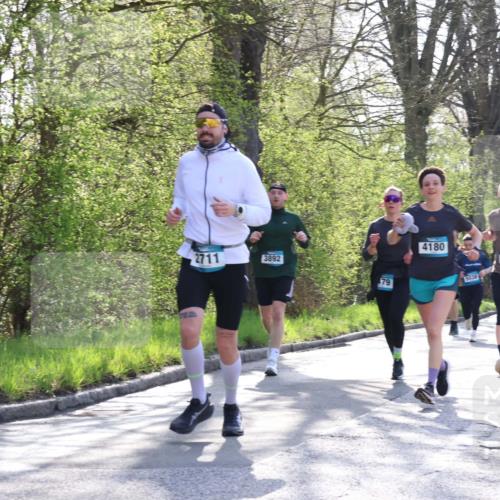 12.04.2026 - 45. Internationalen Wilhelmsburger Insellauf Yannick Fuchs http://msf.ph/oto/9482438 12.04.2026 10:30:49 Laufen 2711, 3892, 79, 4180, 5038, 5357, 5416 meine-sportfotos.de
