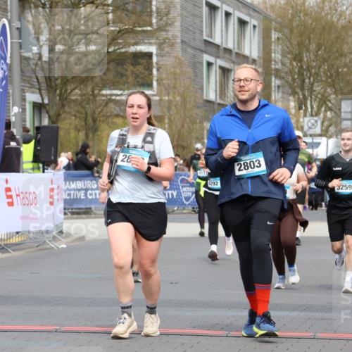 12.04.2026 - 45. Internationalen Wilhelmsburger Insellauf Strokosch-Dieckow http://msf.ph/oto/9482468 12.04.2026 13:24:18 Ziel 3739, 5209, 5212, 2802, 2803, 3258, 3259, 4073 meine-sportfotos.de