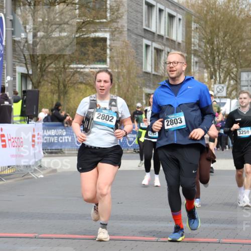 12.04.2026 - 45. Internationalen Wilhelmsburger Insellauf Strokosch-Dieckow http://msf.ph/oto/9482490 12.04.2026 13:24:18 Ziel 3739, 5209, 5212, 2802, 2803, 3258, 3259, 4073 meine-sportfotos.de