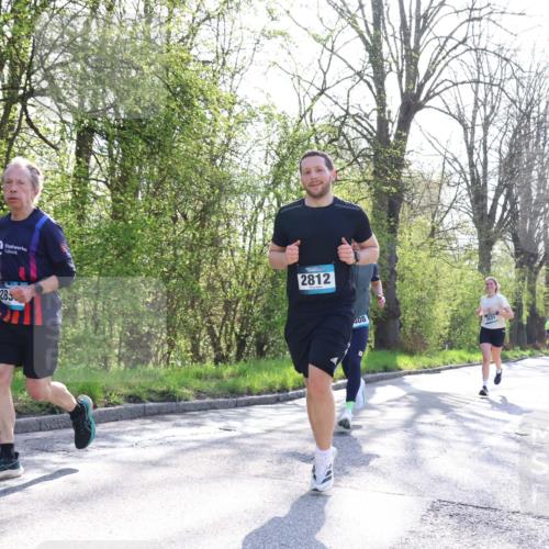 12.04.2026 - 45. Internationalen Wilhelmsburger Insellauf Yannick Fuchs http://msf.ph/oto/9482515 12.04.2026 10:30:56 Laufen 2812, 28, 408, 4042 meine-sportfotos.de