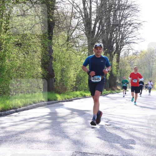 12.04.2026 - 45. Internationalen Wilhelmsburger Insellauf Yannick Fuchs http://msf.ph/oto/9482518 12.04.2026 10:23:12 Laufen 4945, 2893 meine-sportfotos.de