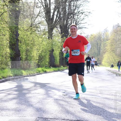 12.04.2026 - 45. Internationalen Wilhelmsburger Insellauf Yannick Fuchs http://msf.ph/oto/9482551 12.04.2026 10:23:16 Laufen 2893 meine-sportfotos.de