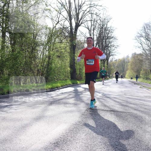 12.04.2026 - 45. Internationalen Wilhelmsburger Insellauf Yannick Fuchs http://msf.ph/oto/9482564 12.04.2026 10:23:16 Laufen 2893 meine-sportfotos.de