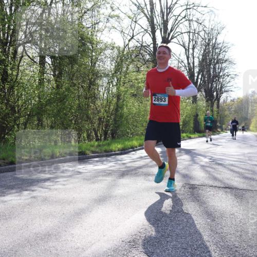 12.04.2026 - 45. Internationalen Wilhelmsburger Insellauf Yannick Fuchs http://msf.ph/oto/9482568 12.04.2026 10:23:17 Laufen 2893 meine-sportfotos.de