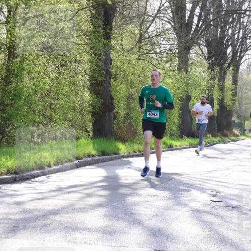 12.04.2026 - 45. Internationalen Wilhelmsburger Insellauf Yannick Fuchs http://msf.ph/oto/9482588 12.04.2026 10:23:19 Laufen 4043, 4127 meine-sportfotos.de