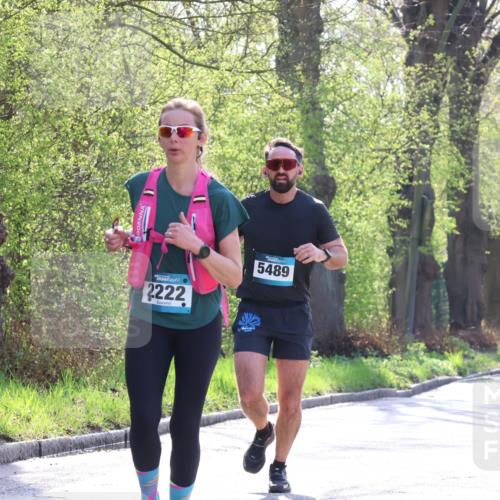 12.04.2026 - 45. Internationalen Wilhelmsburger Insellauf Yannick Fuchs http://msf.ph/oto/9482596 12.04.2026 10:31:03 Laufen 2222, 5489, 4602 meine-sportfotos.de