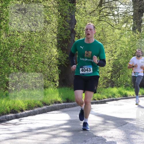 12.04.2026 - 45. Internationalen Wilhelmsburger Insellauf Yannick Fuchs http://msf.ph/oto/9482599 12.04.2026 10:23:19 Laufen 4043, 4322 meine-sportfotos.de