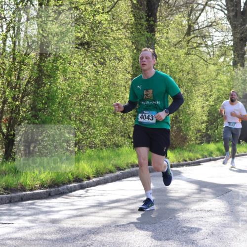 12.04.2026 - 45. Internationalen Wilhelmsburger Insellauf Yannick Fuchs http://msf.ph/oto/9482604 12.04.2026 10:23:20 Laufen 4043, 4322 meine-sportfotos.de