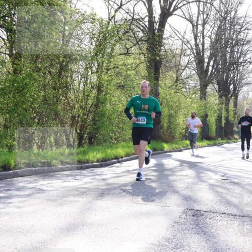 12.04.2026 - 45. Internationalen Wilhelmsburger Insellauf Yannick Fuchs http://msf.ph/oto/9482610 12.04.2026 10:23:20 Laufen 4043, 412 meine-sportfotos.de