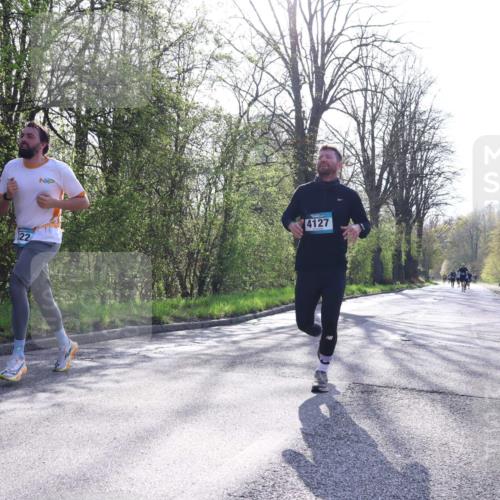 12.04.2026 - 45. Internationalen Wilhelmsburger Insellauf Yannick Fuchs http://msf.ph/oto/9482648 12.04.2026 10:23:24 Laufen 122, 4127 meine-sportfotos.de