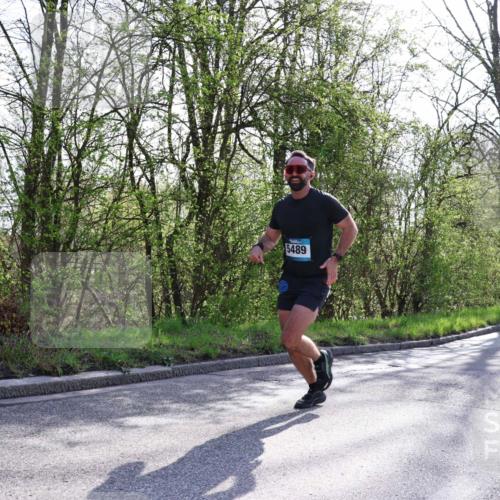 12.04.2026 - 45. Internationalen Wilhelmsburger Insellauf Yannick Fuchs http://msf.ph/oto/9482659 12.04.2026 10:31:06 Laufen 5489 meine-sportfotos.de
