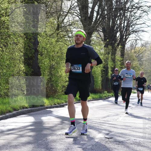 12.04.2026 - 45. Internationalen Wilhelmsburger Insellauf Yannick Fuchs http://msf.ph/oto/9482681 12.04.2026 10:23:34 Laufen 2632, 5843, 2270, 3447 meine-sportfotos.de