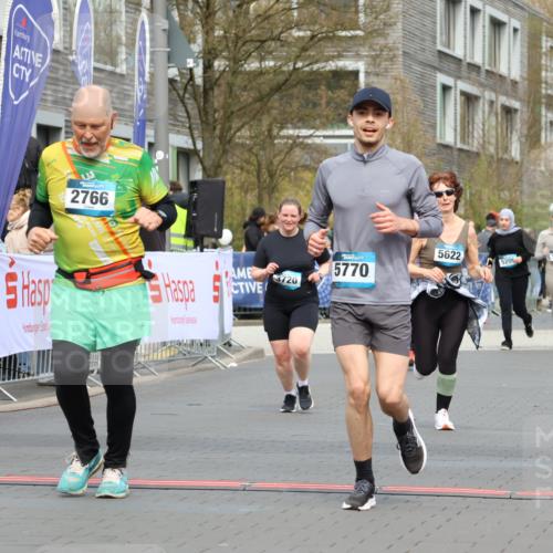 12.04.2026 - 45. Internationalen Wilhelmsburger Insellauf Strokosch-Dieckow http://msf.ph/oto/9482702 12.04.2026 13:24:08 Ziel 2766, 5622 meine-sportfotos.de