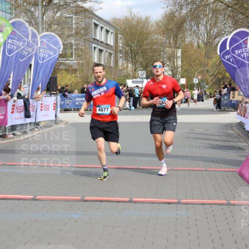 12.04.2026 - 45. Internationalen Wilhelmsburger Insellauf Strokosch-Dieckow http://msf.ph/oto/9482735 12.04.2026 12:48:59 Ziel 4677, 4240 meine-sportfotos.de