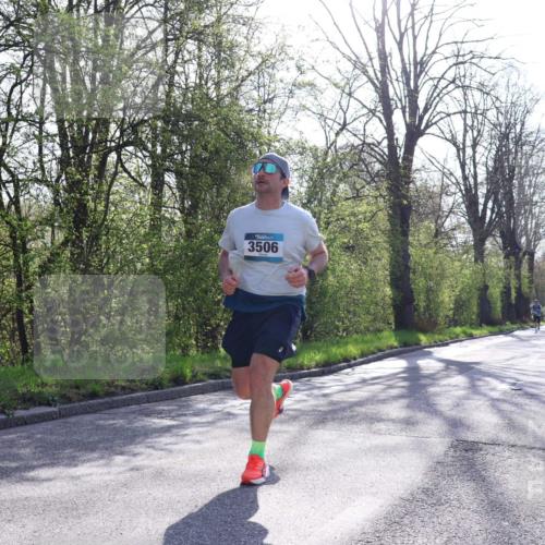 12.04.2026 - 45. Internationalen Wilhelmsburger Insellauf Yannick Fuchs http://msf.ph/oto/9482775 12.04.2026 10:23:41 Laufen 3506 meine-sportfotos.de