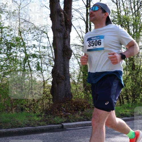 12.04.2026 - 45. Internationalen Wilhelmsburger Insellauf Yannick Fuchs http://msf.ph/oto/9482785 12.04.2026 10:23:42 Laufen 3506 meine-sportfotos.de