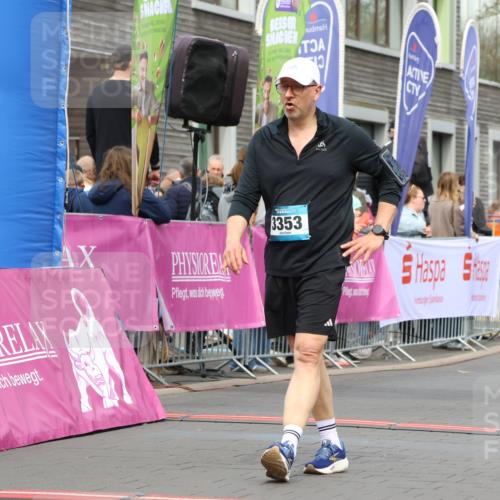 12.04.2026 - 45. Internationalen Wilhelmsburger Insellauf Strokosch-Dieckow http://msf.ph/oto/9482847 12.04.2026 13:24:04 Ziel 3730, 3353, 2766 meine-sportfotos.de