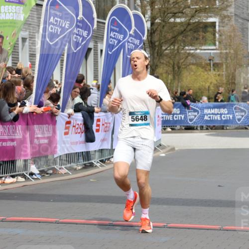 12.04.2026 - 45. Internationalen Wilhelmsburger Insellauf Strokosch-Dieckow http://msf.ph/oto/9482860 12.04.2026 12:49:15 Ziel 3947, 5648 meine-sportfotos.de