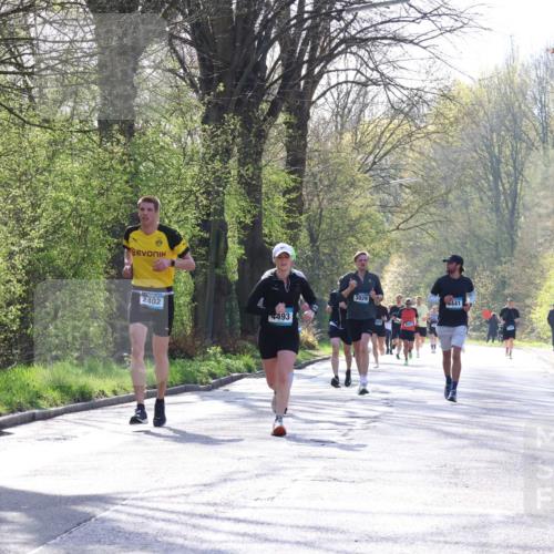 12.04.2026 - 45. Internationalen Wilhelmsburger Insellauf Yannick Fuchs http://msf.ph/oto/9482863 12.04.2026 10:23:56 Laufen 2402, 4493, 3929, 4441 meine-sportfotos.de