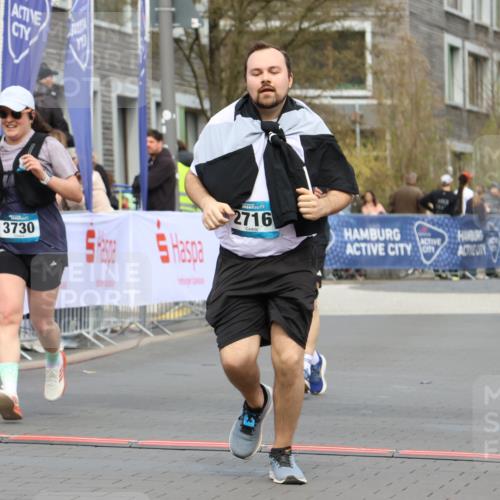 12.04.2026 - 45. Internationalen Wilhelmsburger Insellauf Strokosch-Dieckow http://msf.ph/oto/9482912 12.04.2026 13:23:59 Ziel 3814, 2716, 3730, 3353 meine-sportfotos.de