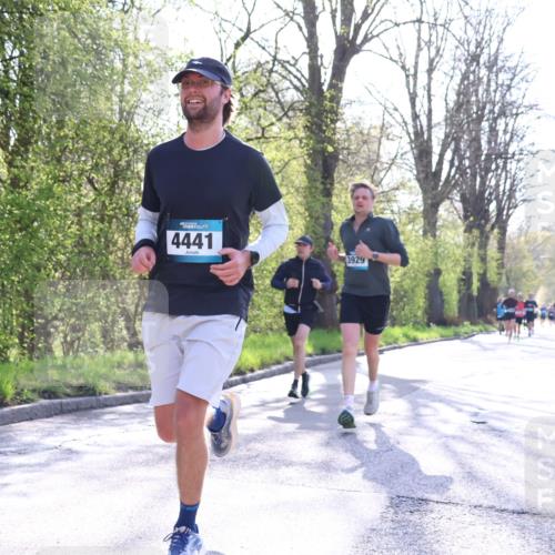 12.04.2026 - 45. Internationalen Wilhelmsburger Insellauf Yannick Fuchs http://msf.ph/oto/9482970 12.04.2026 10:24:04 Laufen 4441, 3929 meine-sportfotos.de