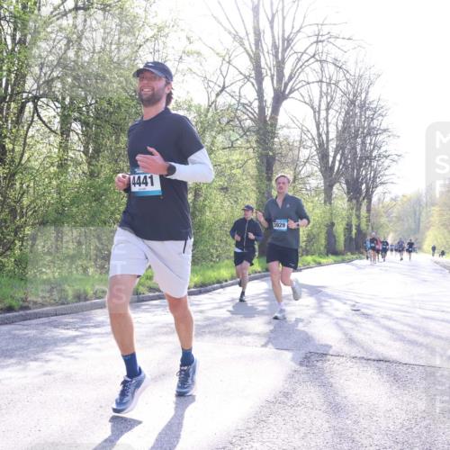 12.04.2026 - 45. Internationalen Wilhelmsburger Insellauf Yannick Fuchs http://msf.ph/oto/9482972 12.04.2026 10:24:04 Laufen 4441, 3929 meine-sportfotos.de