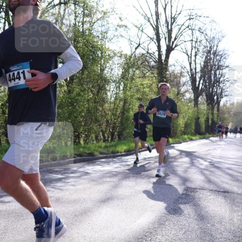 12.04.2026 - 45. Internationalen Wilhelmsburger Insellauf Yannick Fuchs http://msf.ph/oto/9482978 12.04.2026 10:24:04 Laufen 4441, 3929 meine-sportfotos.de