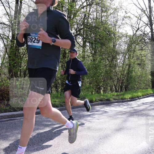 12.04.2026 - 45. Internationalen Wilhelmsburger Insellauf Yannick Fuchs http://msf.ph/oto/9482996 12.04.2026 10:24:06 Laufen 3929 meine-sportfotos.de
