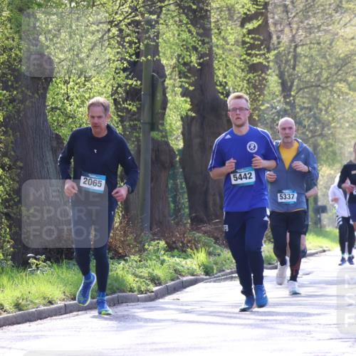 12.04.2026 - 45. Internationalen Wilhelmsburger Insellauf Yannick Fuchs http://msf.ph/oto/9483008 12.04.2026 10:31:41 Laufen 2065, 5442, 5337, 2724, 2869 meine-sportfotos.de