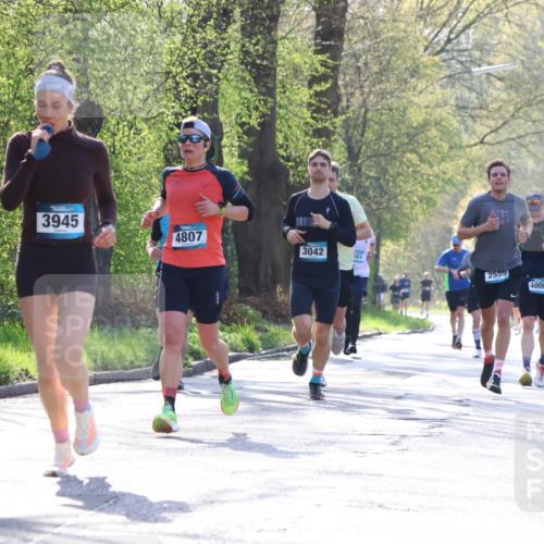 12.04.2026 - 45. Internationalen Wilhelmsburger Insellauf Yannick Fuchs http://msf.ph/oto/9483010 12.04.2026 10:24:08 Laufen 3945, 4807, 3042, 83, 2559, 4000 meine-sportfotos.de