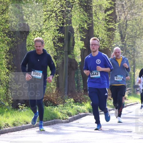 12.04.2026 - 45. Internationalen Wilhelmsburger Insellauf Yannick Fuchs http://msf.ph/oto/9483019 12.04.2026 10:31:42 Laufen 2065, 5442, 5337, 2724 meine-sportfotos.de
