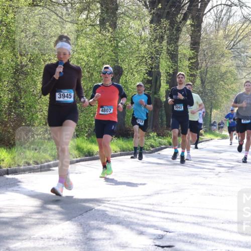 12.04.2026 - 45. Internationalen Wilhelmsburger Insellauf Yannick Fuchs http://msf.ph/oto/9483022 12.04.2026 10:24:09 Laufen 3945, 4807, 513, 3042, 30, 2559, 4000 meine-sportfotos.de