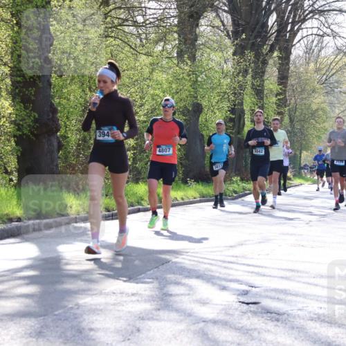 12.04.2026 - 45. Internationalen Wilhelmsburger Insellauf Yannick Fuchs http://msf.ph/oto/9483027 12.04.2026 10:24:10 Laufen 394, 4807, 3613, 3042, 2559 meine-sportfotos.de